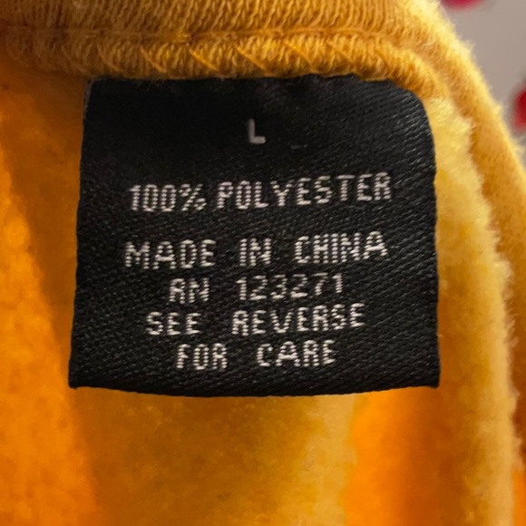 Sweatshirt. - Picture 3 of 3